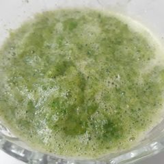 A picture of Vegetable(ugu) and golden melon smoothie.