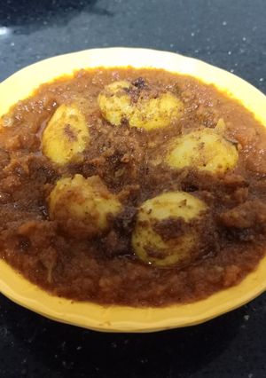 દમઆલુ (Dum Aloo Recipe in Gujarati) રેસીપી મુખ્ય ફોટો