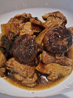 A picture of Braised Duck.