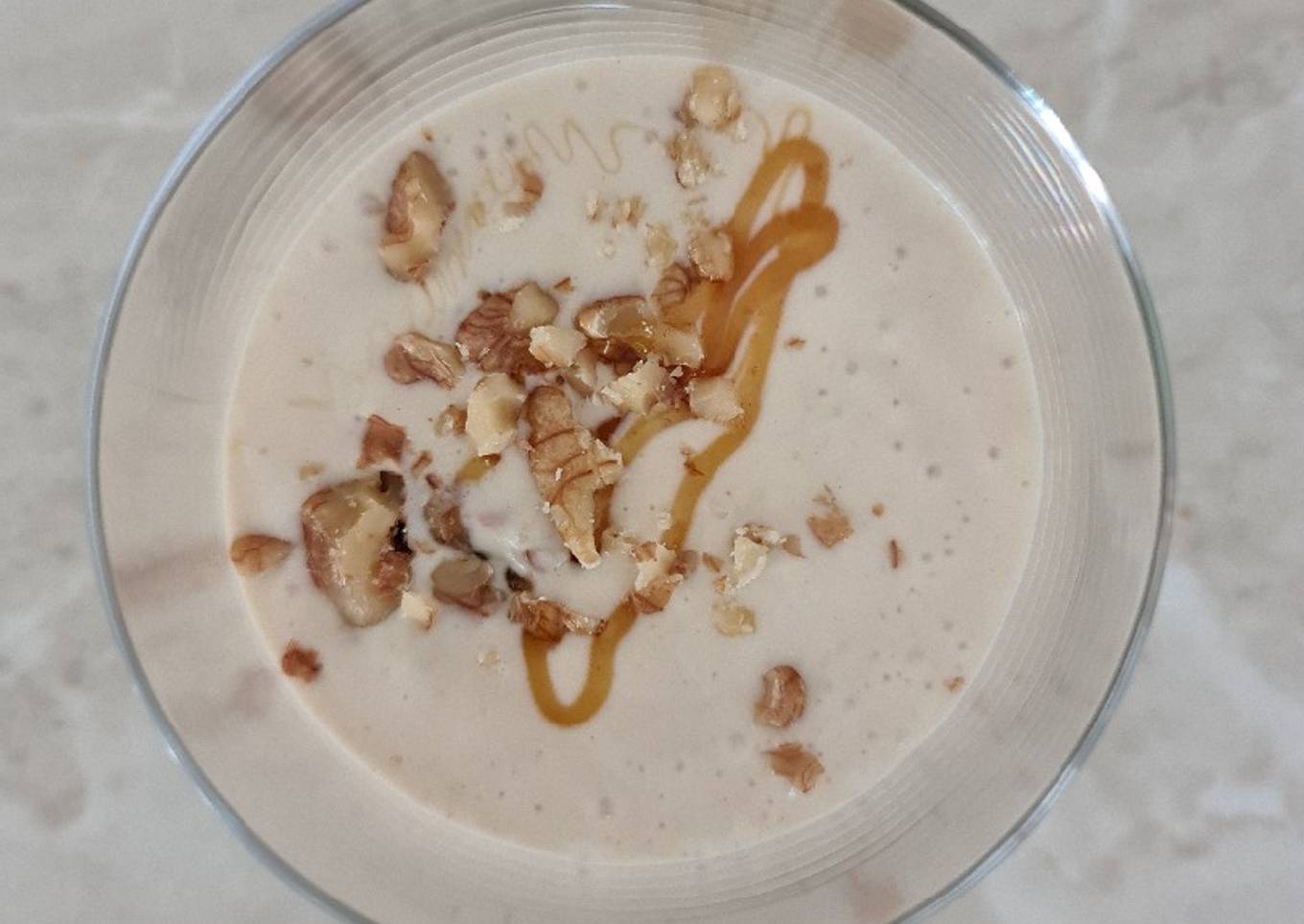 Banana and peanut butter smoothie
