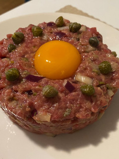 Una foto de Steak tartar