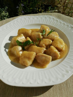 Una foto de Pollo en salsa de naranja