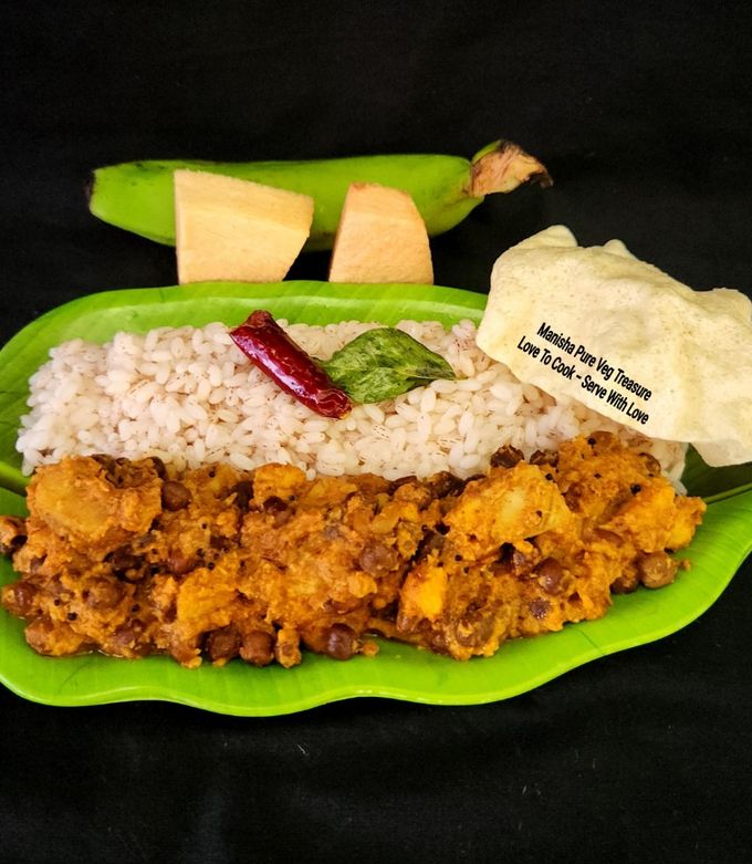A picture of Onam Sadhya Kootu Curry With Kerala Matta Red Rice.
