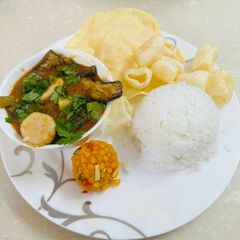 A picture of Sindhi kadhi.