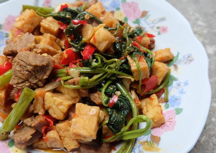 Oseng Tempe Daging Kangkung Pedas