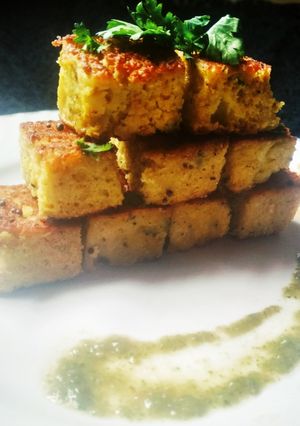 गेहूं आटा / लौकी का फ्रॉइड ढोकला (Gehu atta / lauki ka fried dhokla recipe in Hindi) रेसिपी मुख्य फोटो