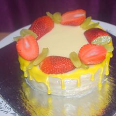 A picture of Fresh Cream Birthday Cake.