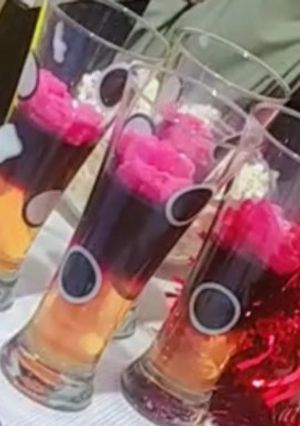 عکسی از دستور ژله سه رنگ مارشمالویی🍡