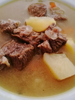 Una foto de Guiso de carne con papas