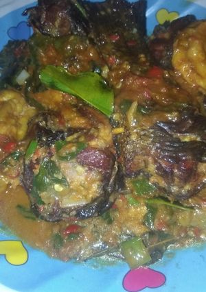 Foto resep Ikan asap bumbu sederhana