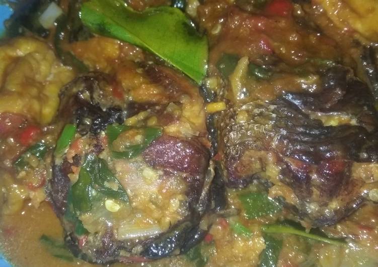 Ikan asap bumbu sederhana