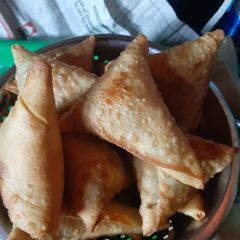 A picture of Ndengu samosas.