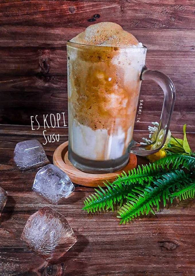 Resep Es Kopi Susu oleh Fara Saskia - Cookpad