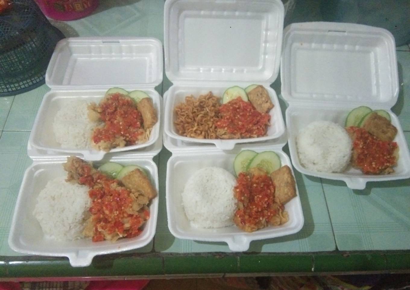 Langkah Mudah untuk Membuat Ayam geprek dower yang Menggugah Selera