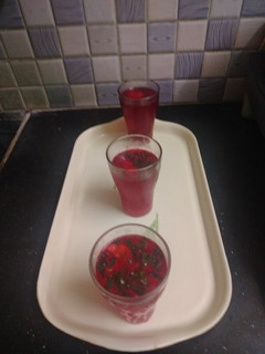 *ரோஸ் எஸன்ஸ் மாக்டெயில்*(rose essence mocktail recipe in tamil) செய்முறை முக்கிய புகைப்படம்