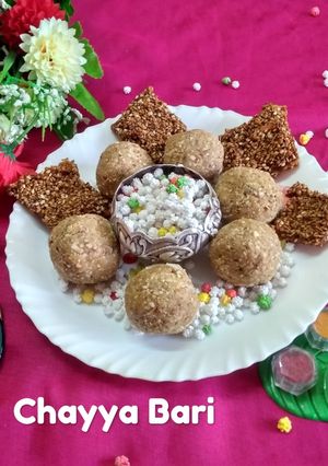 A picture of Tilgud ke laddu.