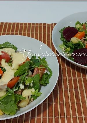 Una foto de Ensalada de pasta con salsa de mostaza o tradicional