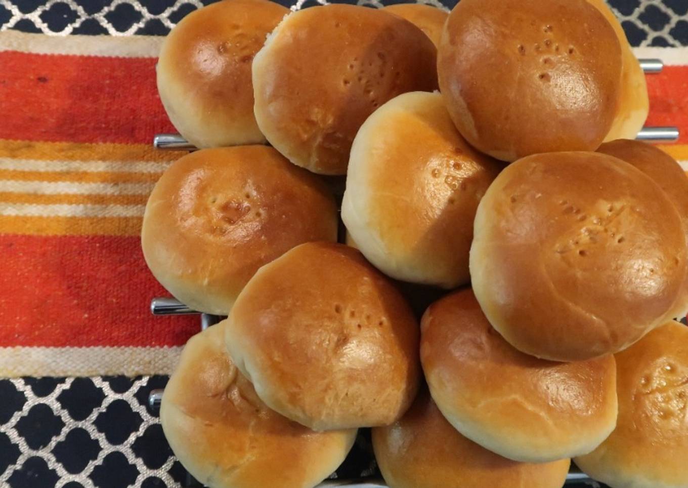 Filipino pan de coco