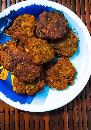আলুর খোসার বড়া রেসিপির প্রধান ছবি