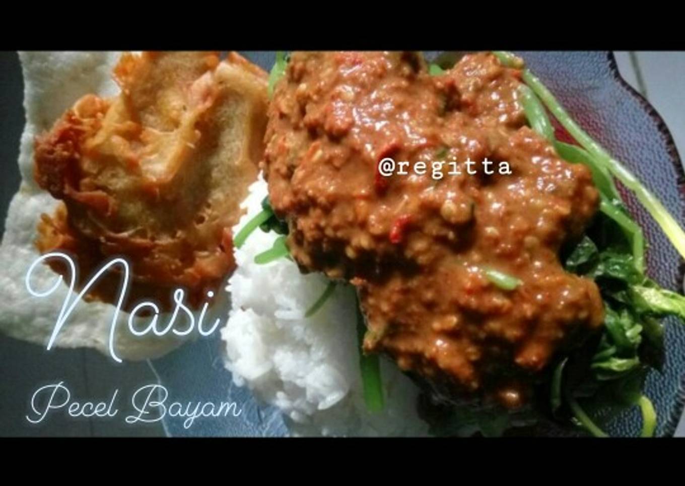 Nasi pastel dengan bayam