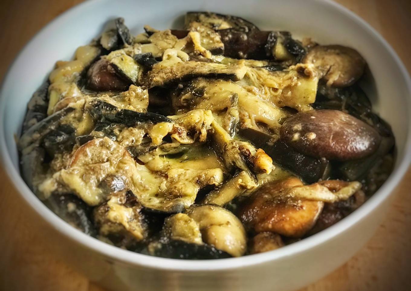 Berenjenas con setas shiitake y chia en salsa de coco