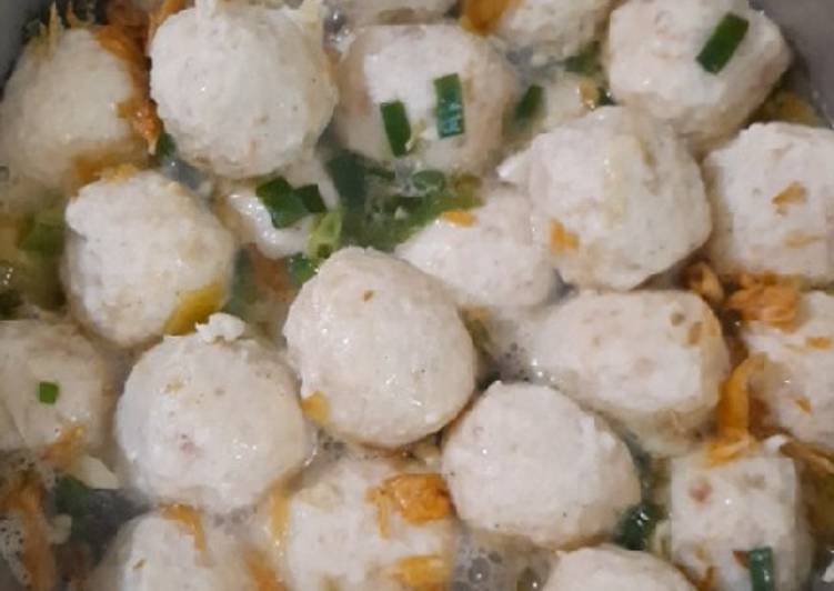 Resep Kuah Bakso Mie Ayam kaldu ayam yang Lezat Sekali