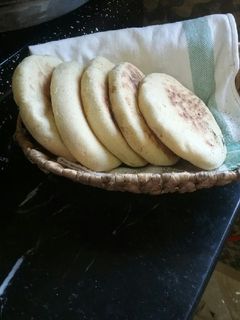 صورة لوصفة بطبوط او الخبز المغربي ناجح وخفيف 😋