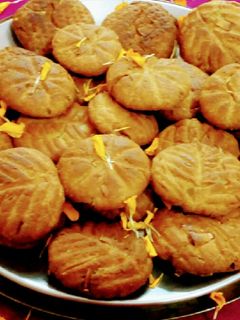 খাস্তা ঠেকুয়া (khsta thekua recipe in bengali) রেসিপির প্রধান ছবি