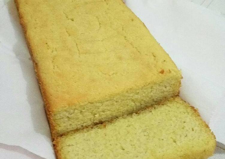 Keto Vanilla Pound Cake