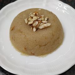 A picture of Suji halwa.
