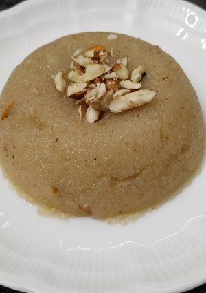 A picture of Suji halwa.