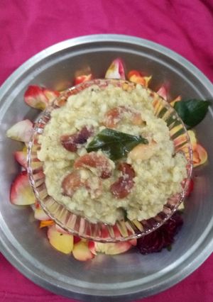 A picture of Hot Pongal.