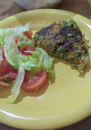 Una foto de Tortilla de brócoli y zanahoria