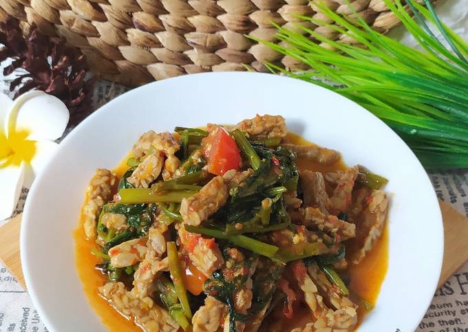 Resep Oseng Kangkung Tempe yang Bisa Manjain Lidah