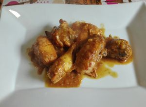 Una foto de Pollo de corral en pepitoria