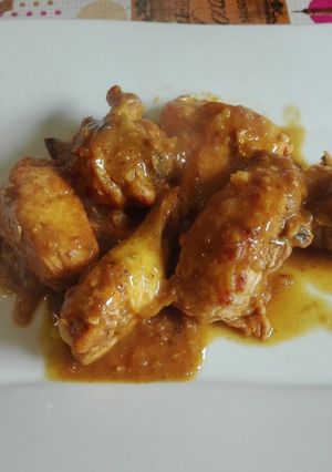 Una foto de Pollo de corral en pepitoria