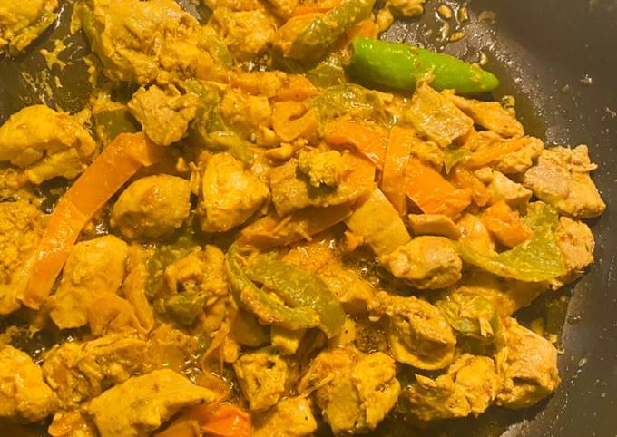 Step-by-Step Guide to Prepare Super Quick Homemade Chicken white tikka with mix blend of peppers 🫑 🌶 !!