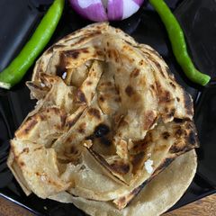 A picture of Lachha paratha.