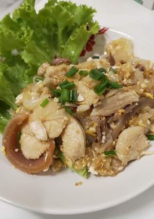 รูปของ ก๋วยเตี๋ยว​คั่ว​ไก่​