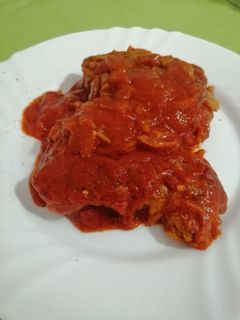 Una foto de Bacalao con tomate