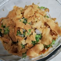 A picture of Khathe mithe chole.
