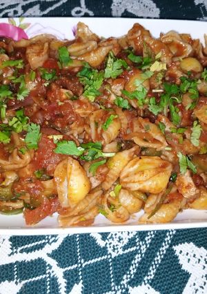 A picture of Chicken Tomato Sauce Pasta.