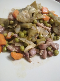 Una foto de Menestra de verduras con pavo y curry