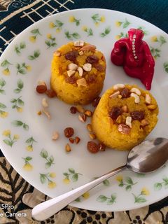 पपईचा शिरा (sooji recipe in marathi) रेसिपी चे मुख्य फोटो