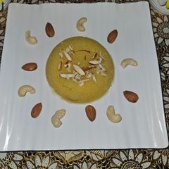 Kesar Rava Sera (sweet treat for tiffin) A picture of Kesar Rava Sera (sweet treat for tiffin).
