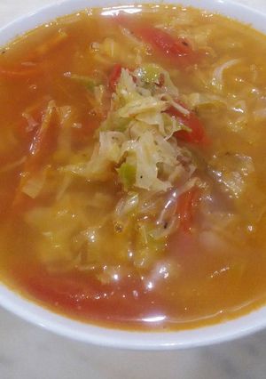 Hình của món Canh bắp cải cà chua 😄.