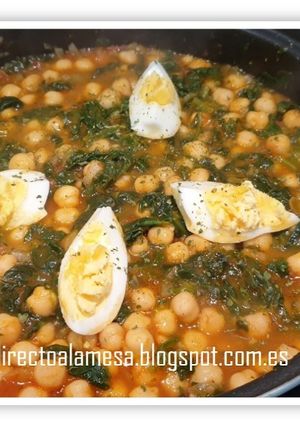 Una foto de Garbanzos con espinacas