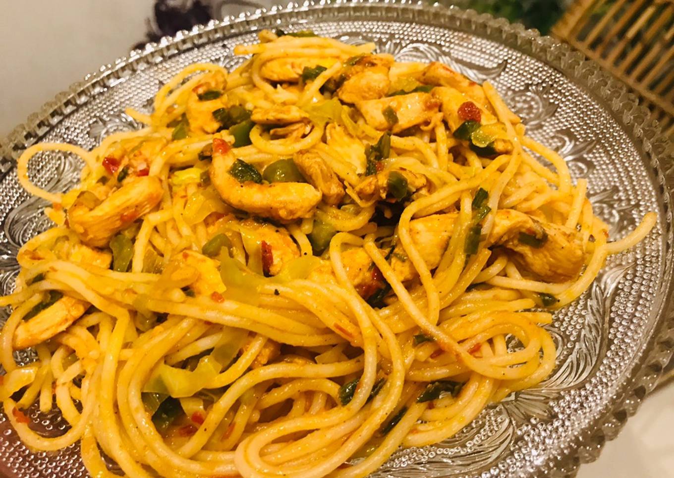 Spaghetti with tomato sauce