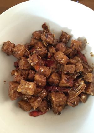 Foto resep Tempe oseng kecap (biasa aja sih tp enak gelaaa)