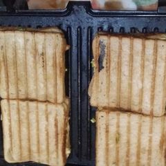 A picture of Mayonnaise Sandwich.